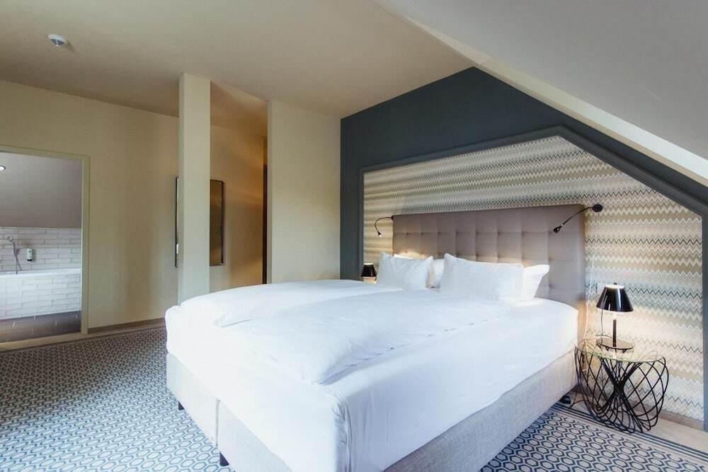 hotel image 8