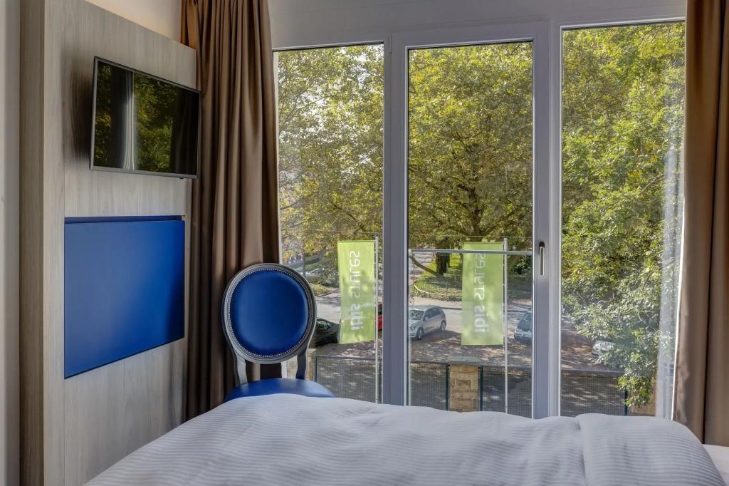 hotel image 13
