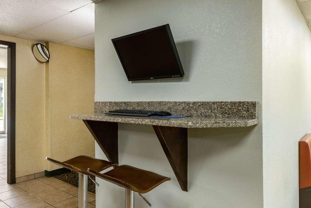 hotel image 8