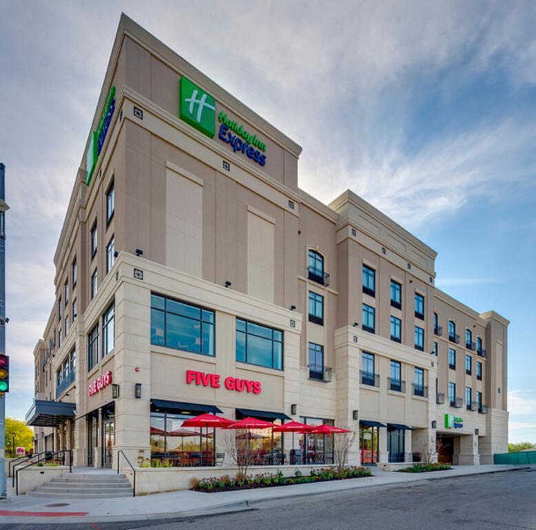 hotel image 12