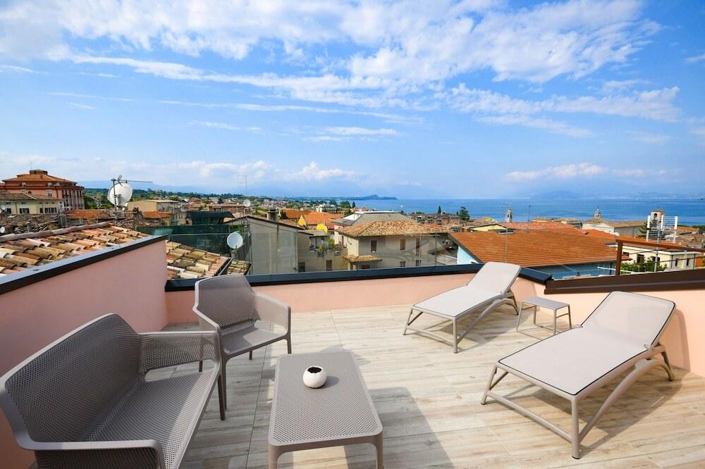 hotel image 12