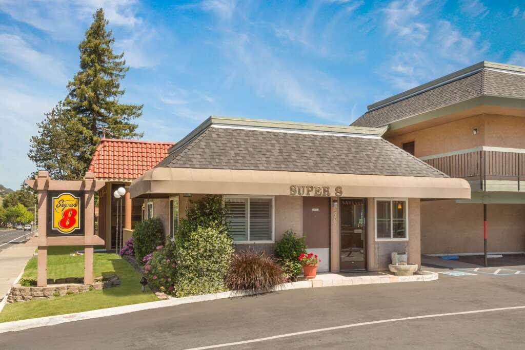 hotel image 10