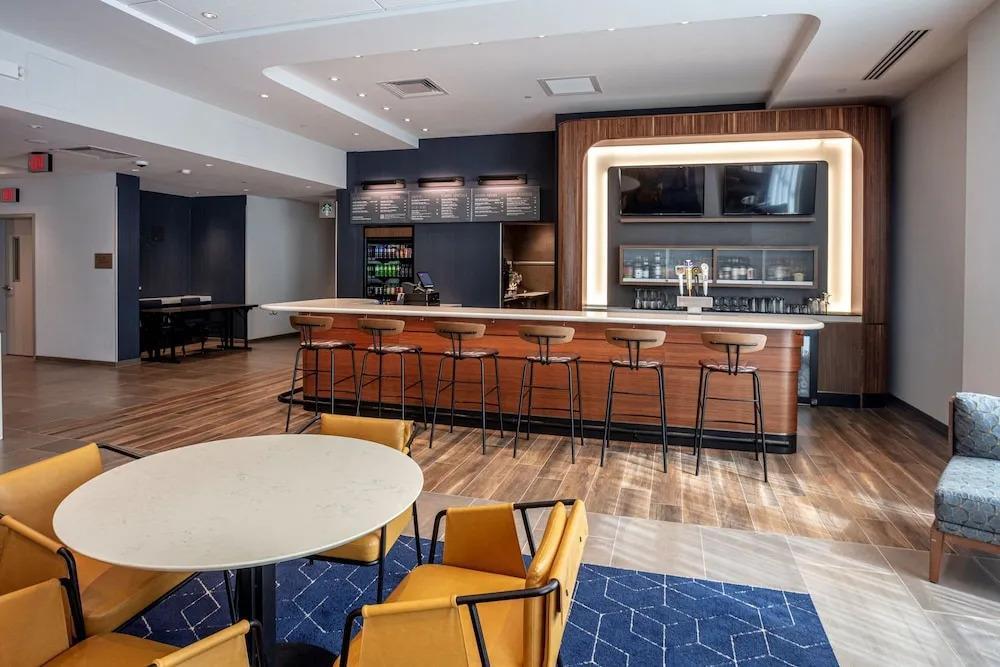 hotel image 16