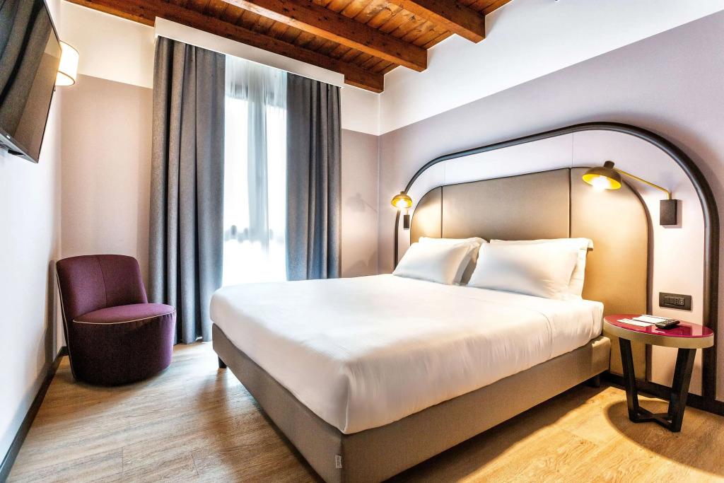 hotel image 32
