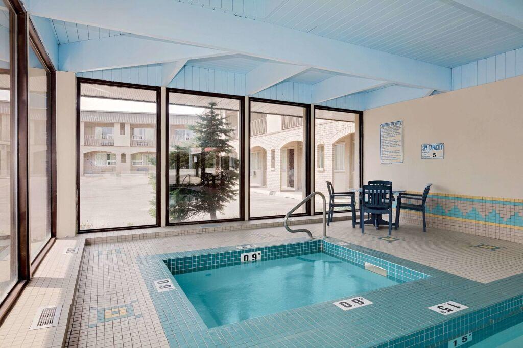 hotel image 10