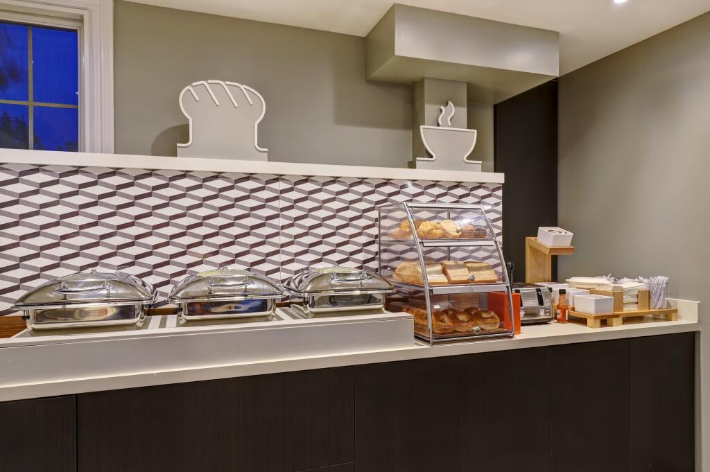 hotel image 13