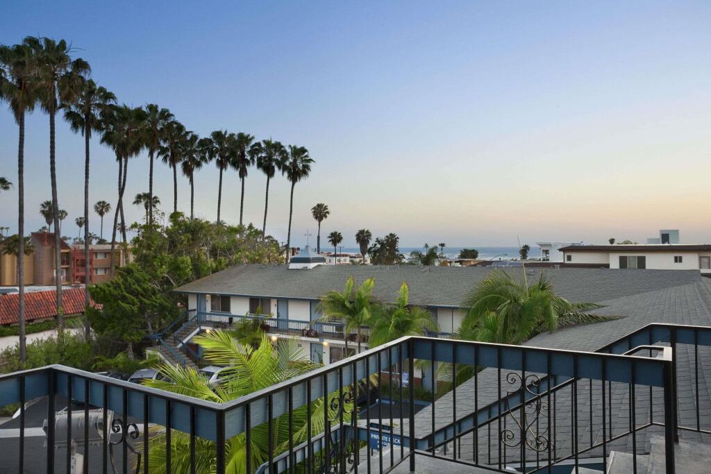 hotel image 12