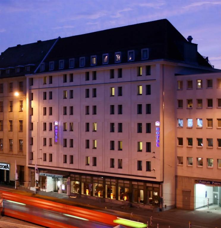 hotel image 10