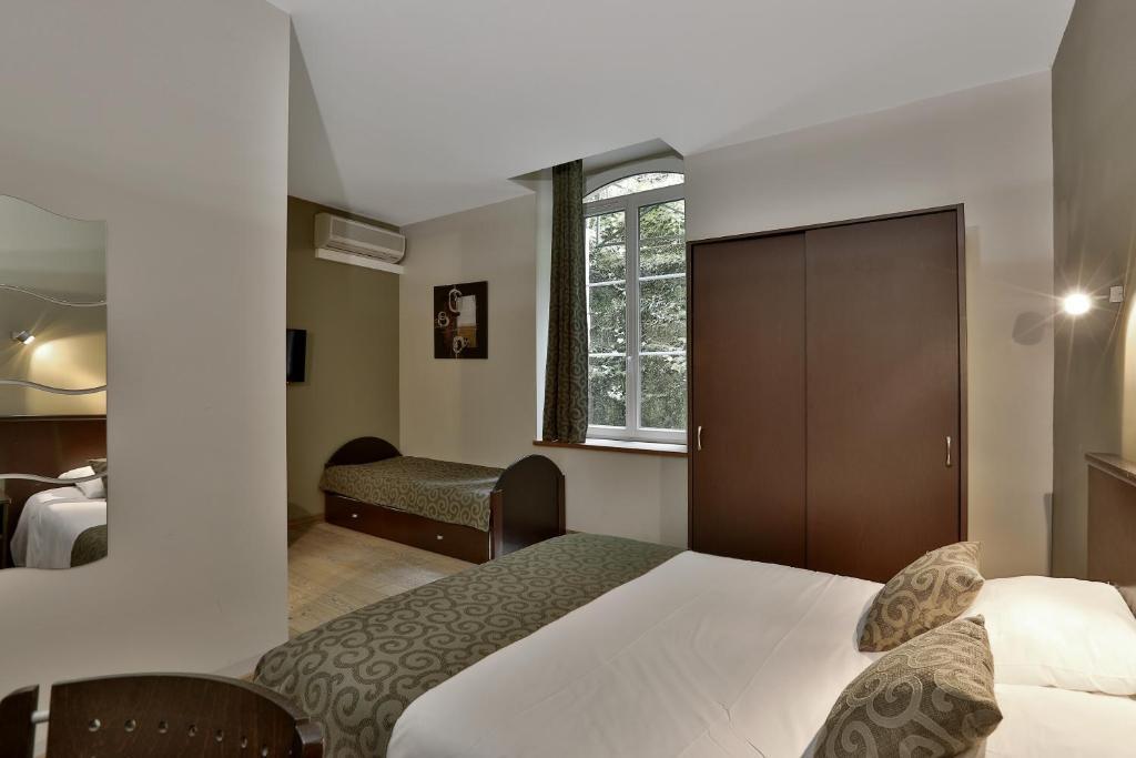 hotel image 12