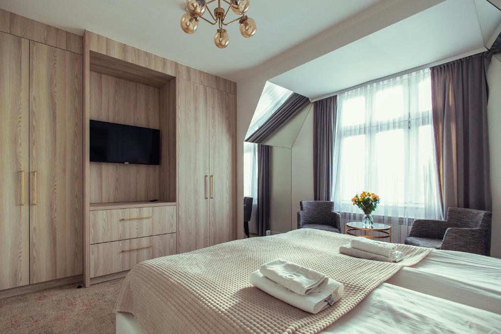 hotel image 9