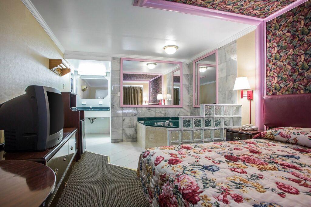 hotel image 9