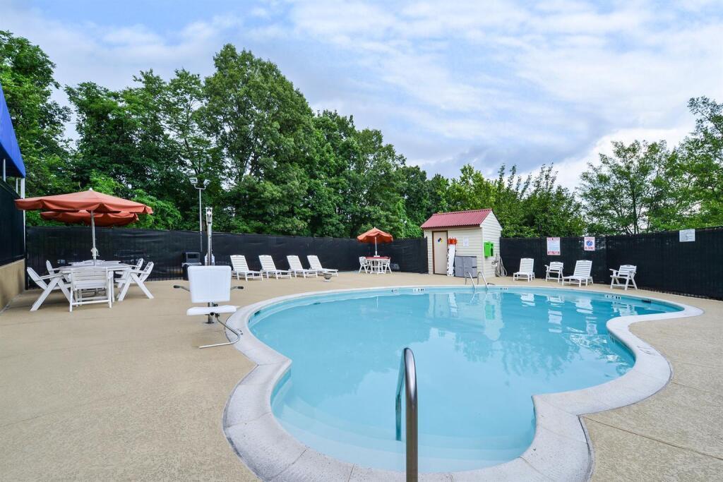 hotel image 16