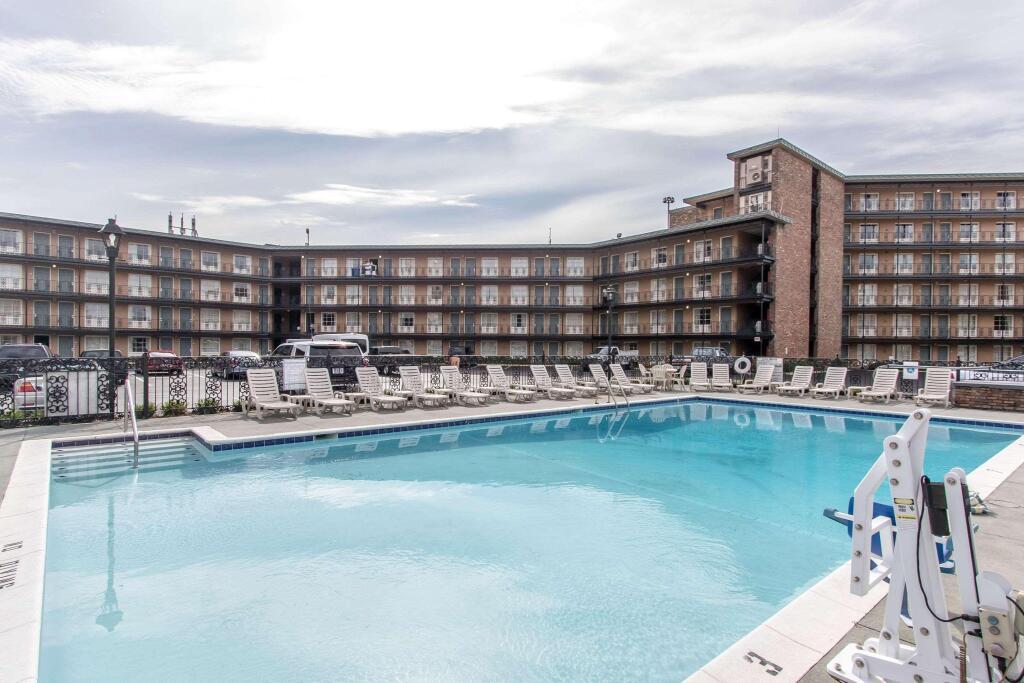 hotel image 13
