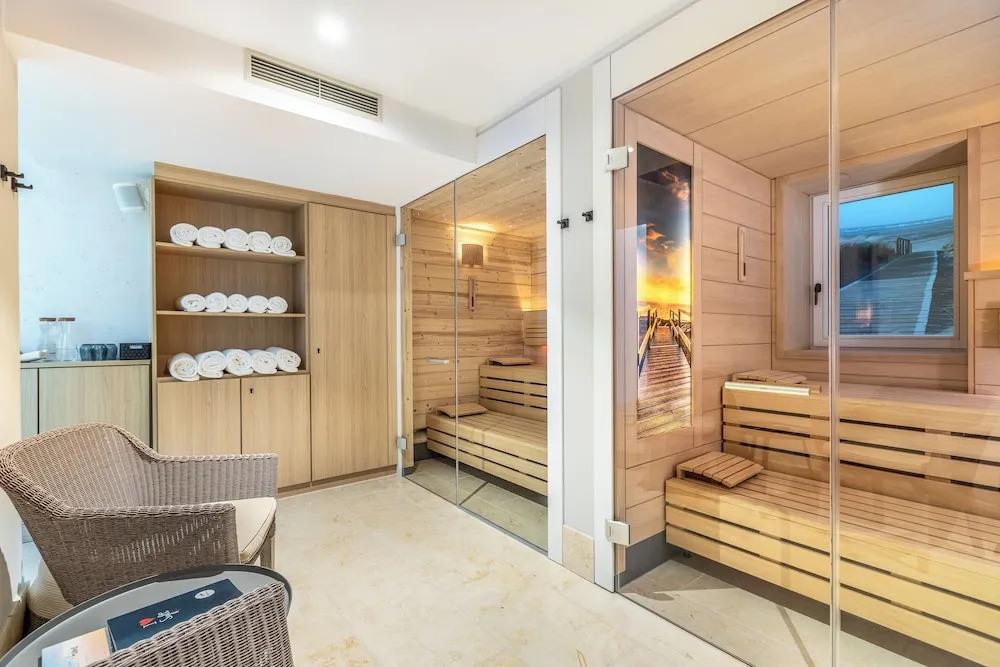 hotel image 11
