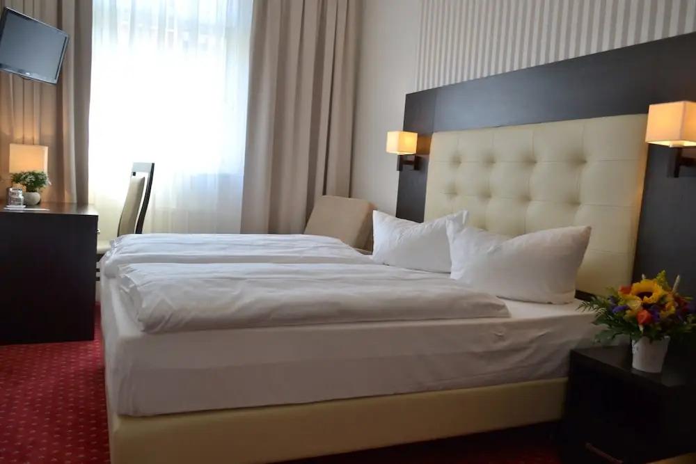hotel image 9