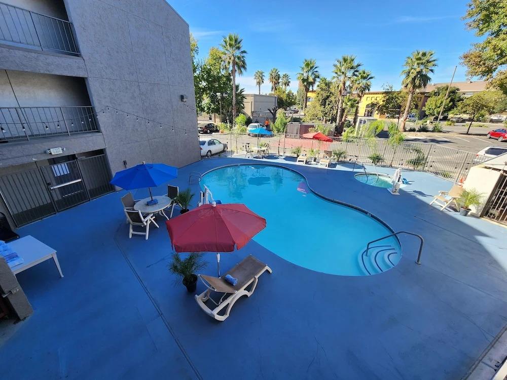 hotel image 8