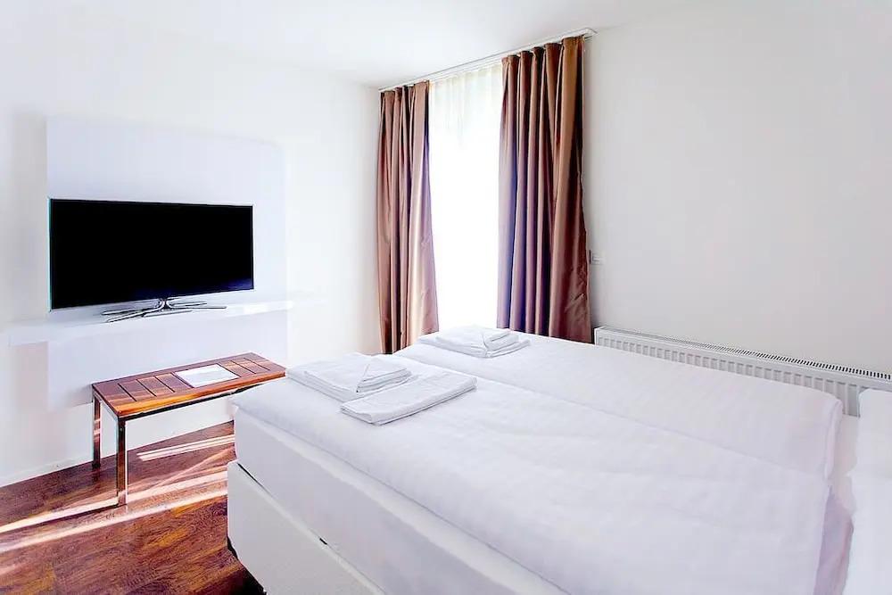 hotel image 12