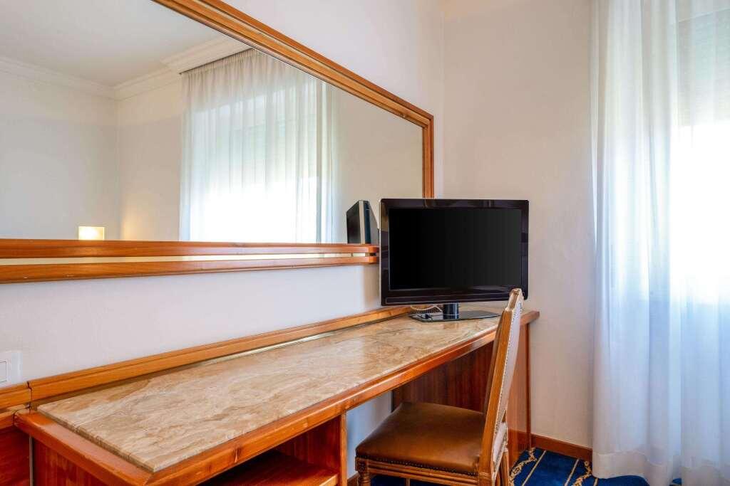 hotel image 16