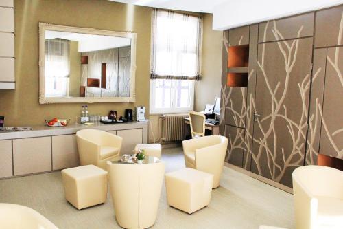 hotel image 16