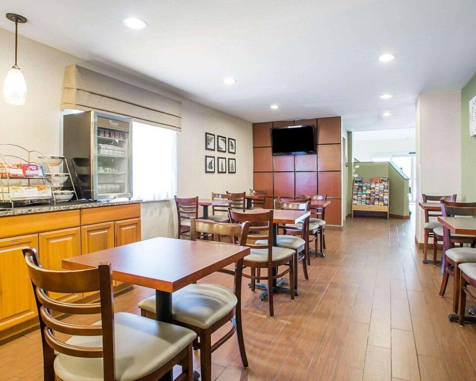 hotel image 9