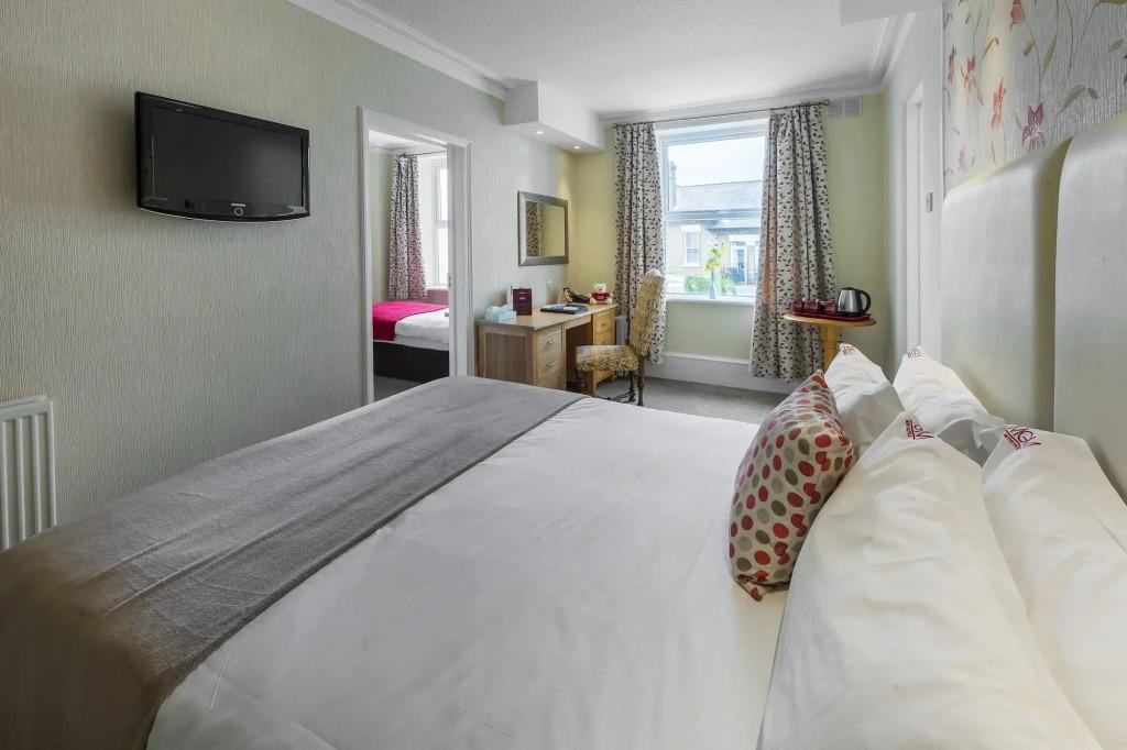 hotel image 10