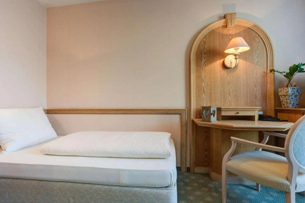 hotel image 10