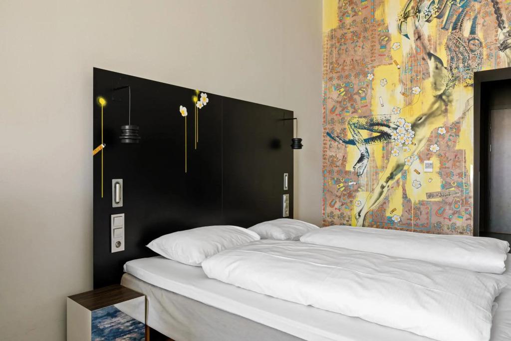 hotel image 16
