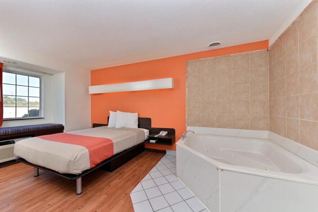 hotel image 8