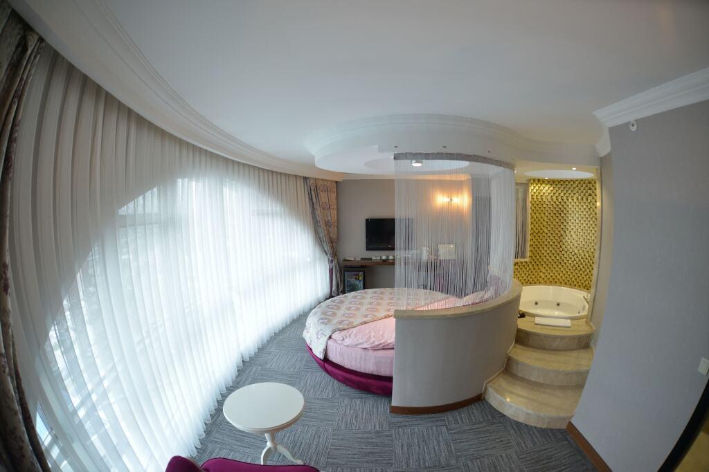 hotel image 12