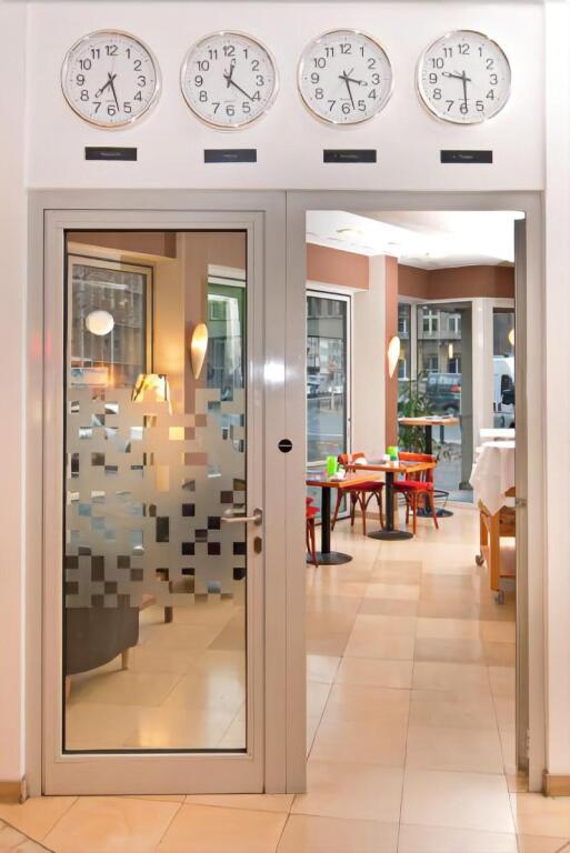 hotel image 10