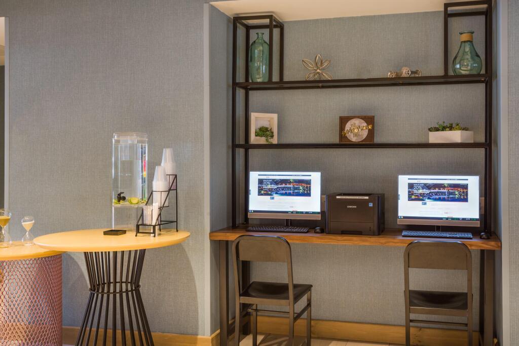 hotel image 13