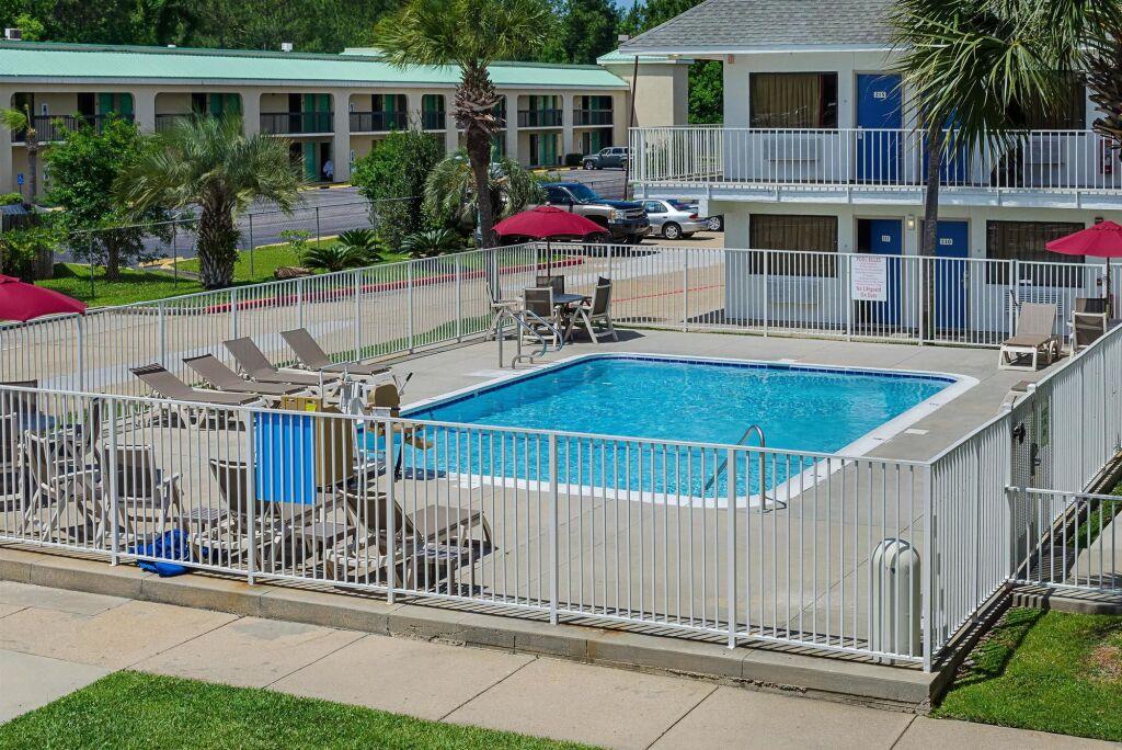 hotel image 13