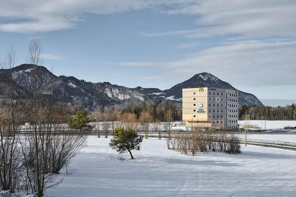 hotel image 13