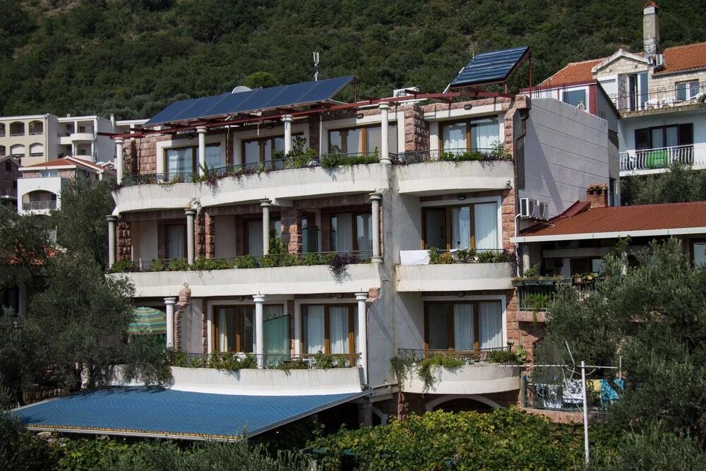 hotel image 9