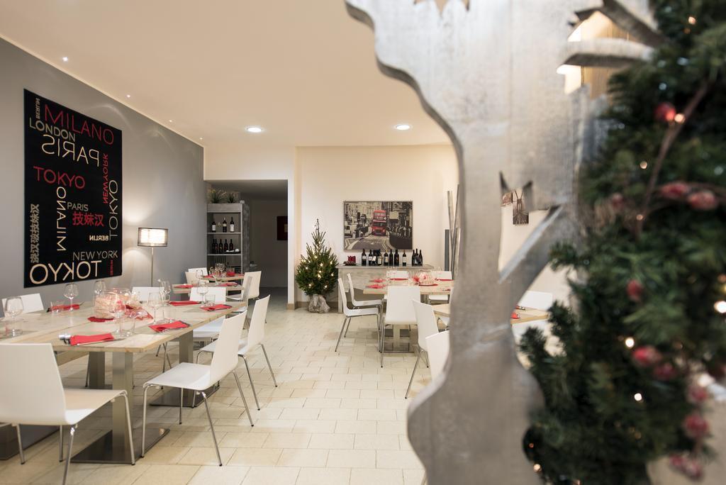 hotel image 12