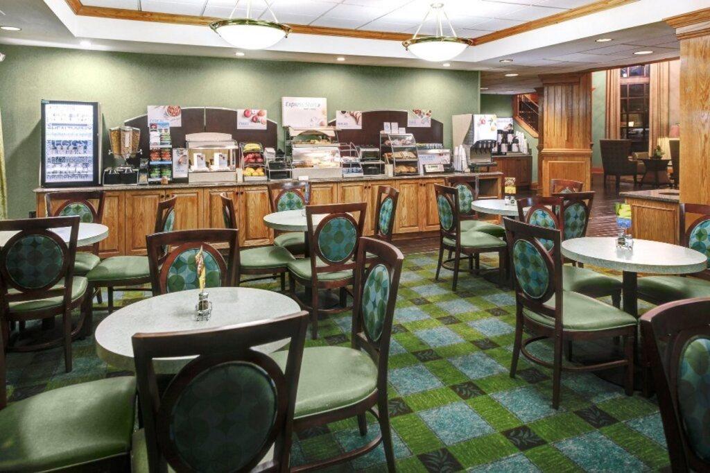 hotel image 13