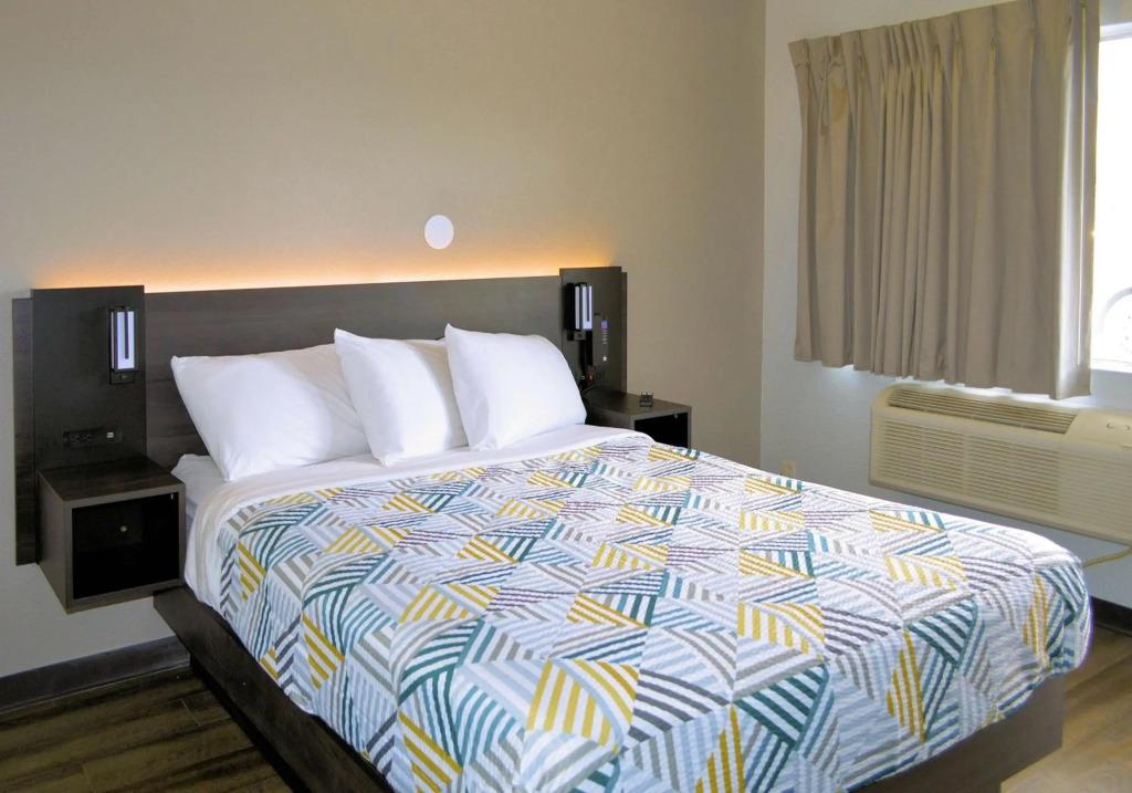 hotel image 13