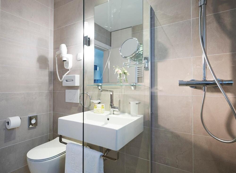 hotel image 13