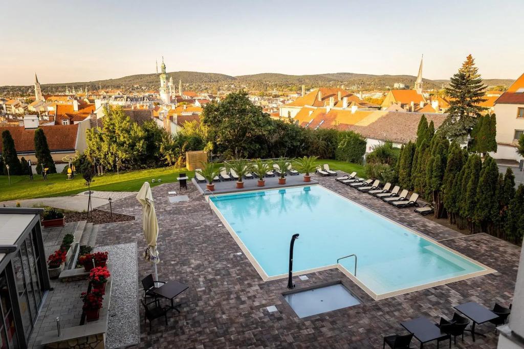 hotel image 37