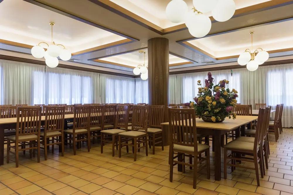 hotel image 16