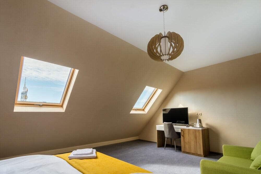 hotel image 13