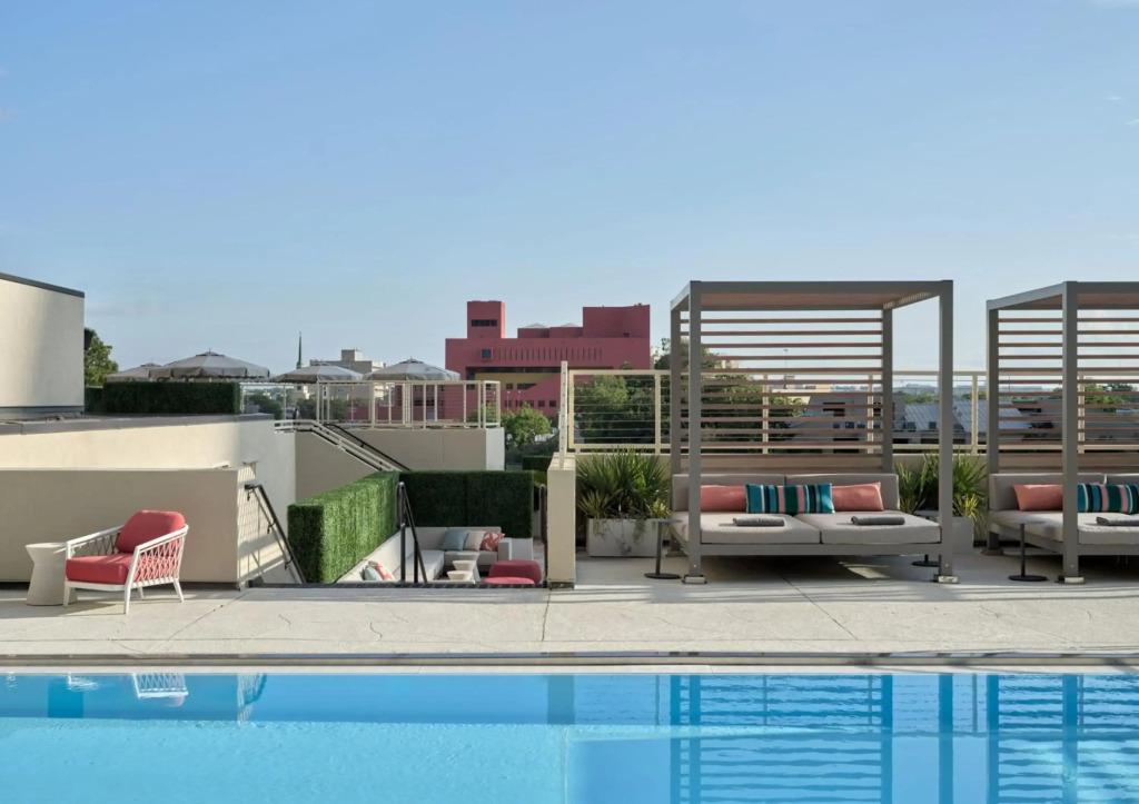hotel image 10
