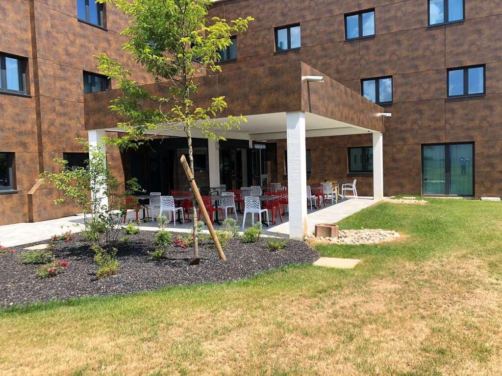 hotel image 10