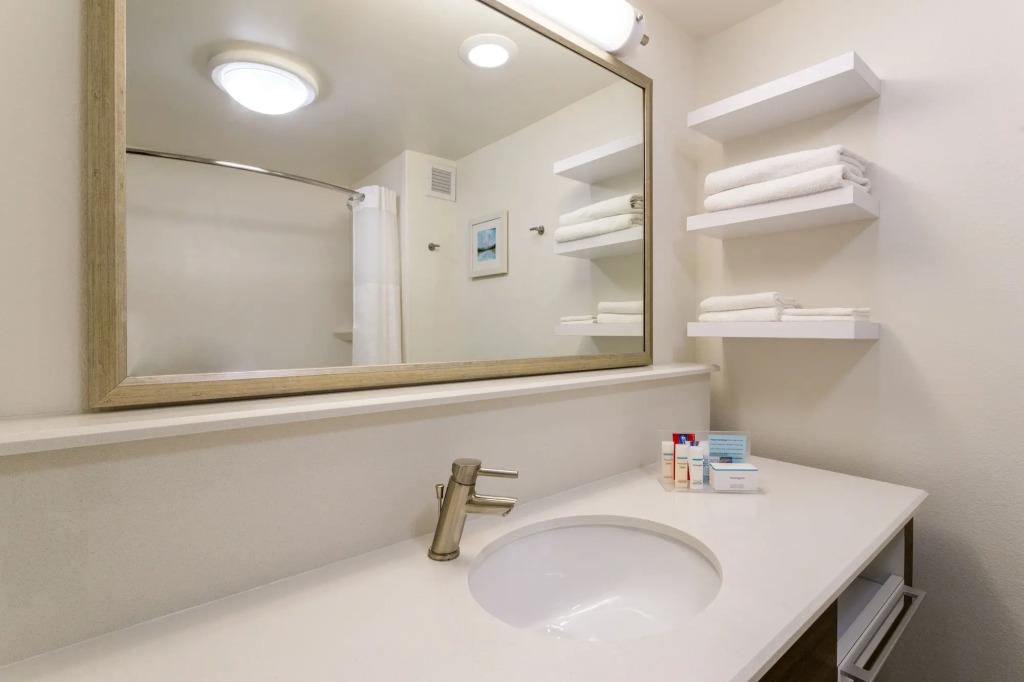 hotel image 16