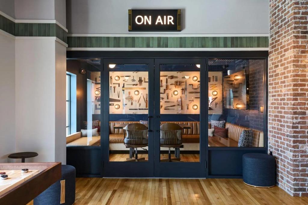 hotel image 13