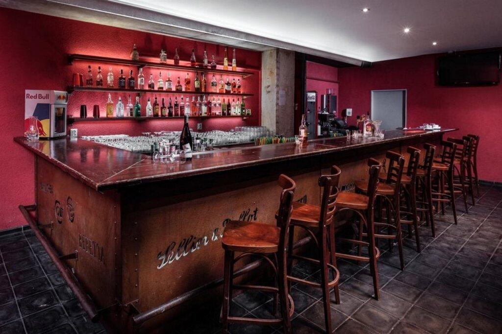 hotel image 10