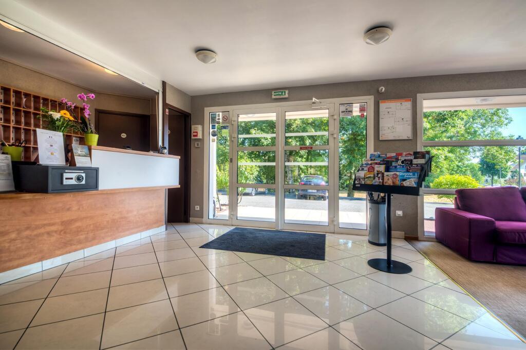hotel image 10