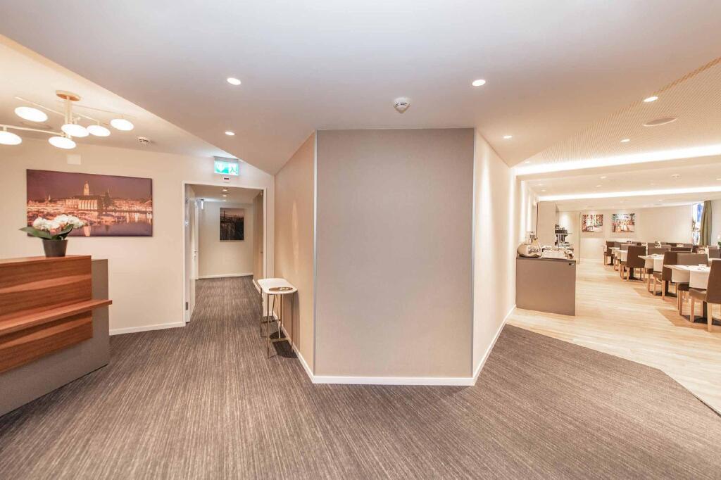 hotel image 16
