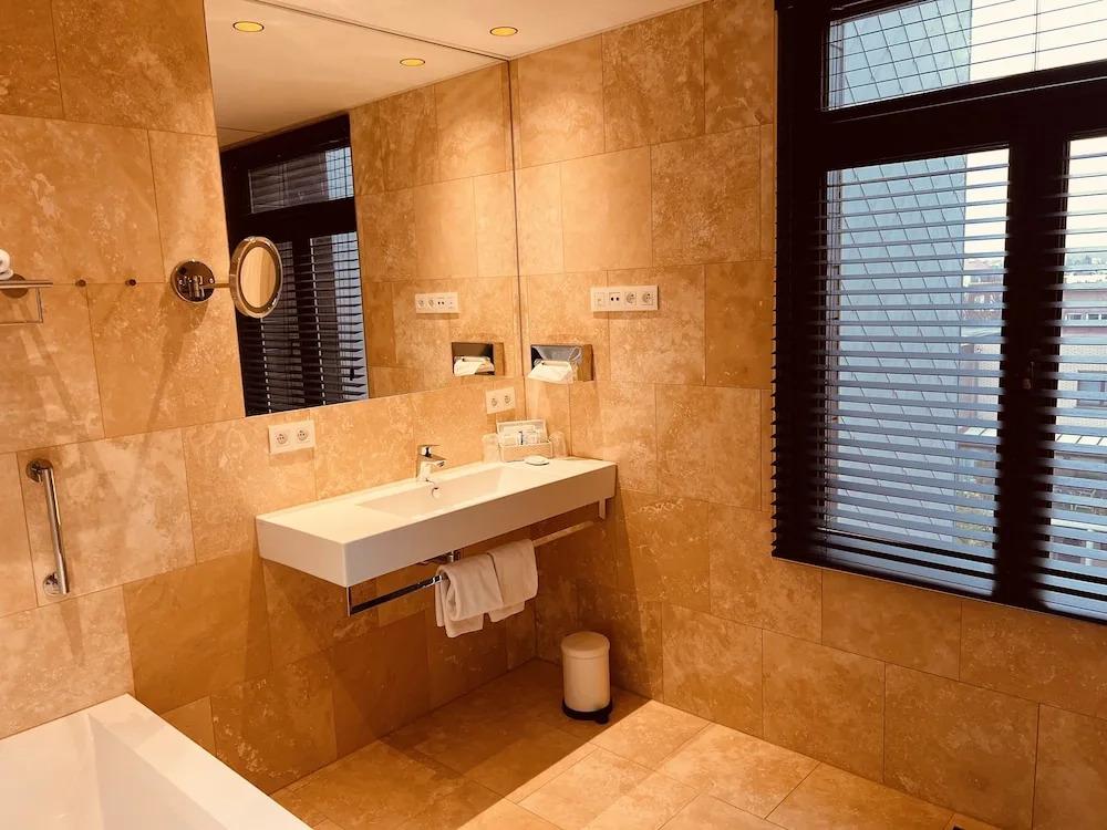hotel image 18