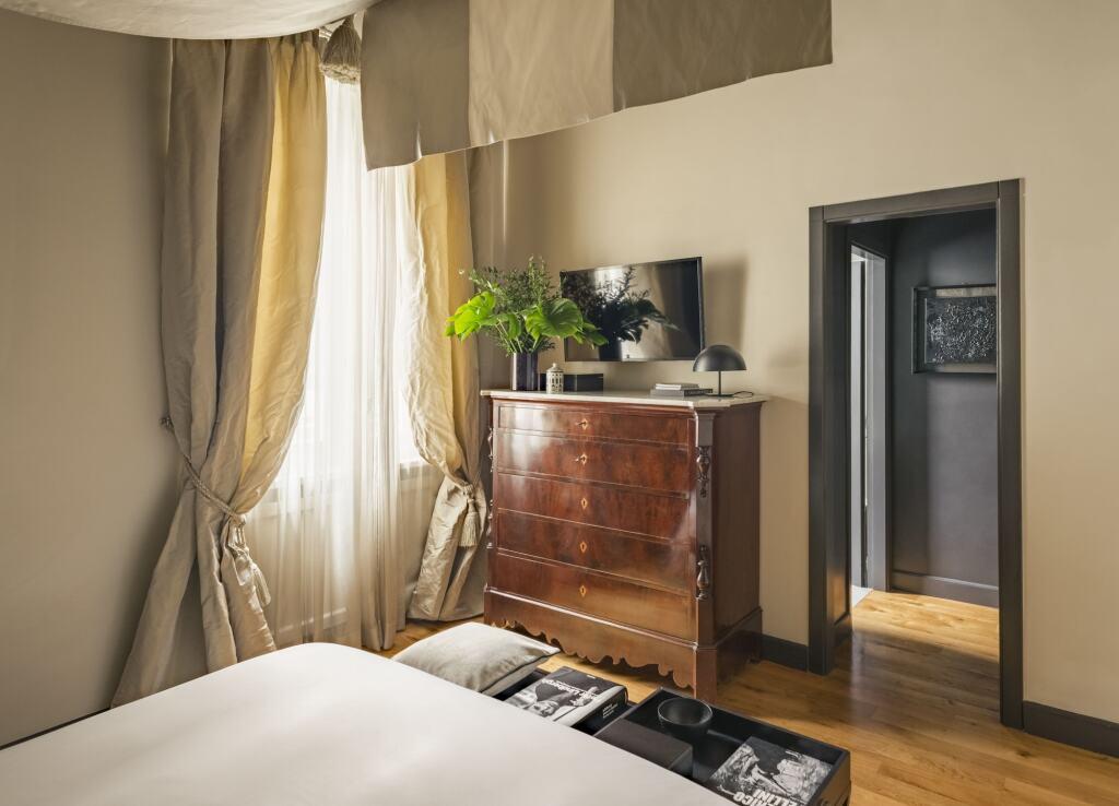 hotel image 16